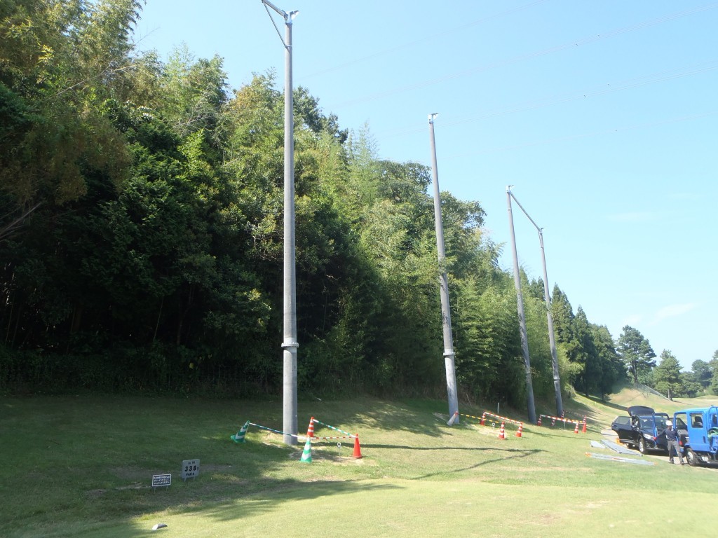 大分富士見CC様、コース内防球ネット新設工事