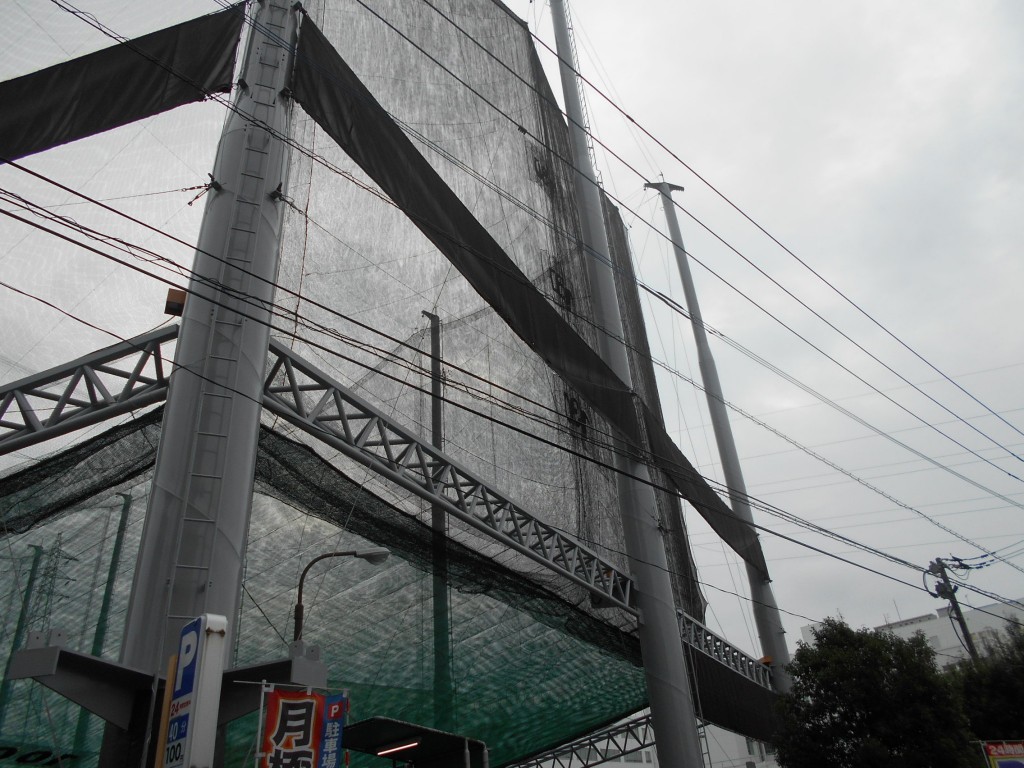 アメリカンゴルフプラザ美野島様、遮光ネット張替工事