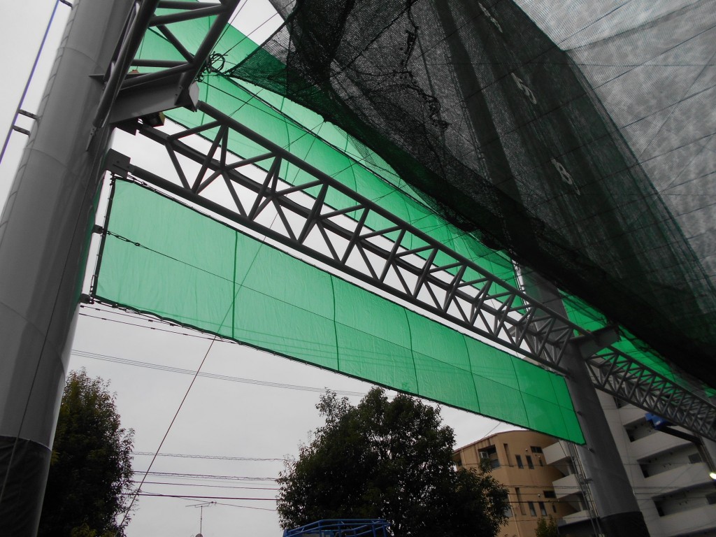 アメリカンゴルフプラザ美野島様、遮光ネット張替工事