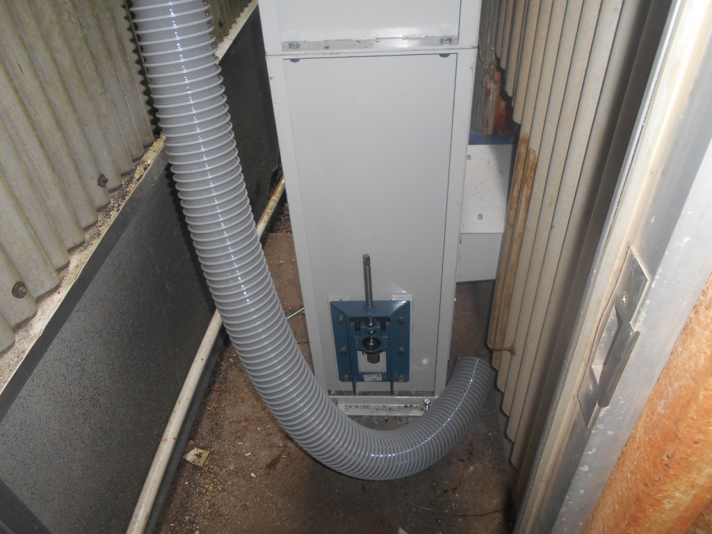 一ヶ岡ゴルフガーデン様、縦コンベア交換工事