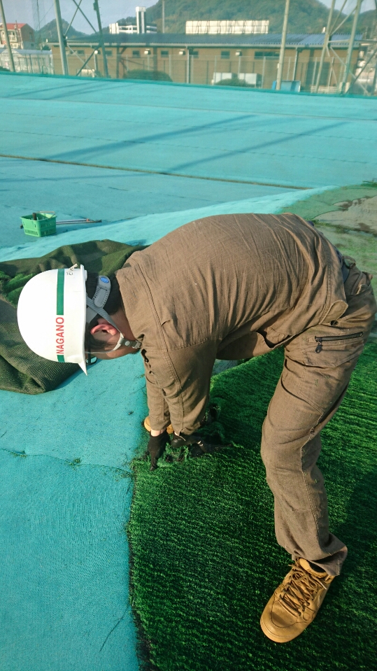 目標グリーン張替工事