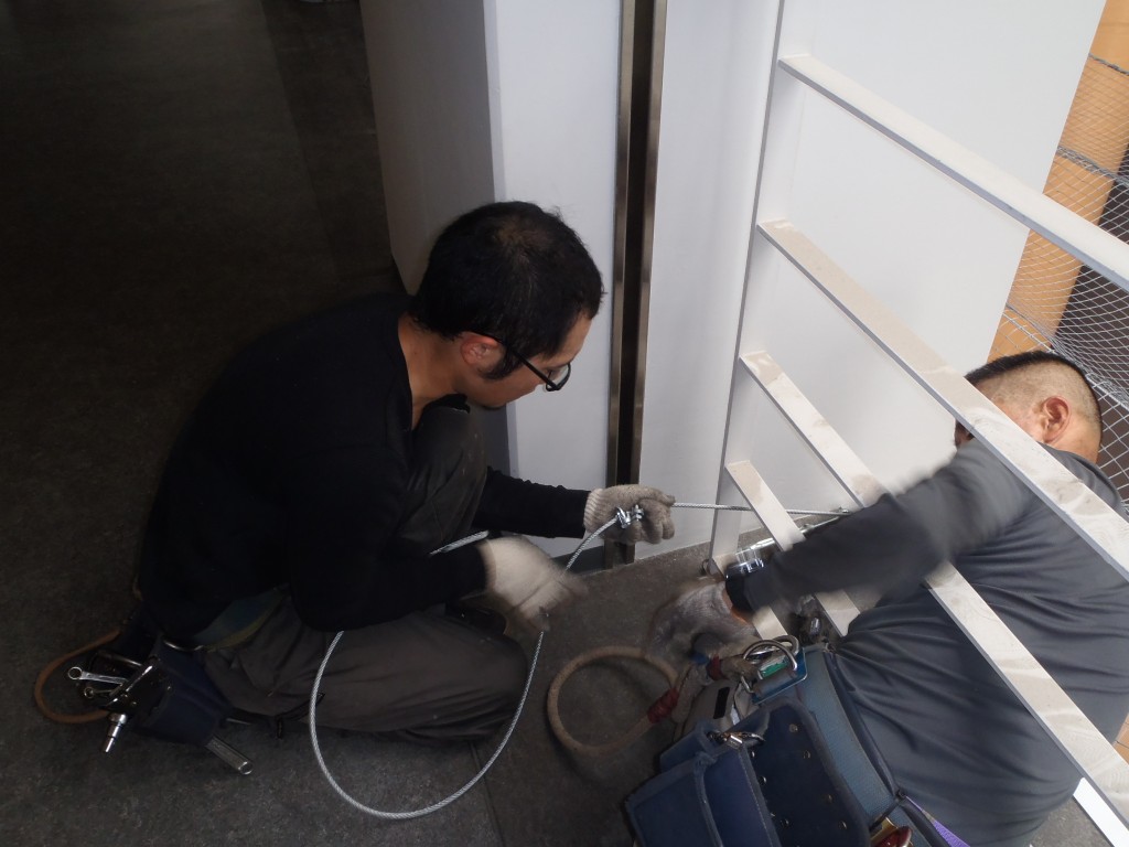 転落防止ネット設置工事