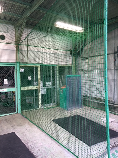 バッティングセンター打席仕切りネット張替工事