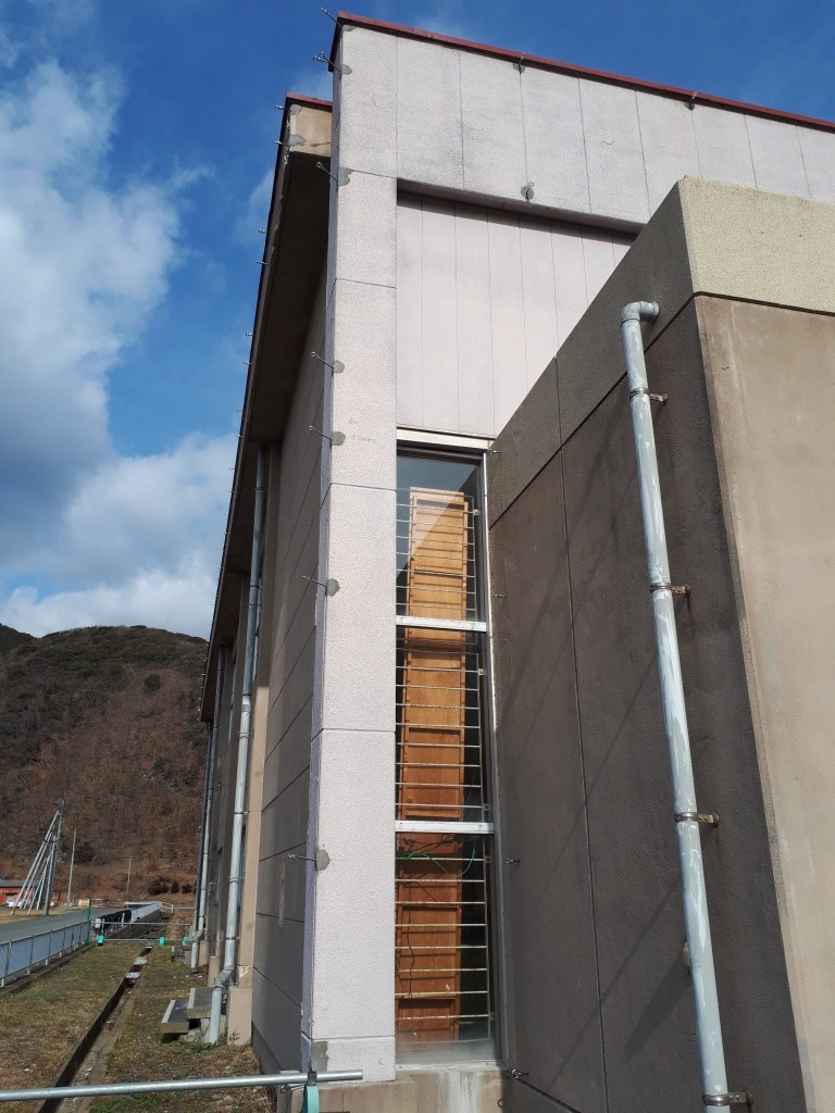 剥落防止ネット設置工事