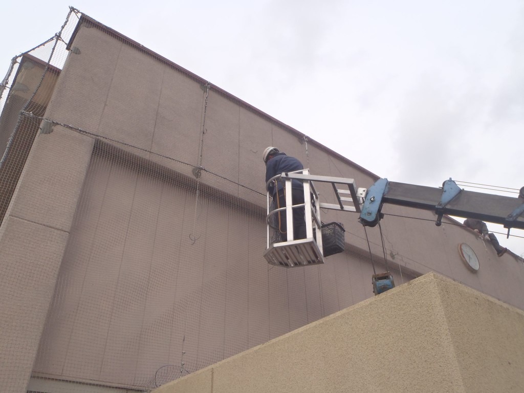 剥落防止ネット設置工事