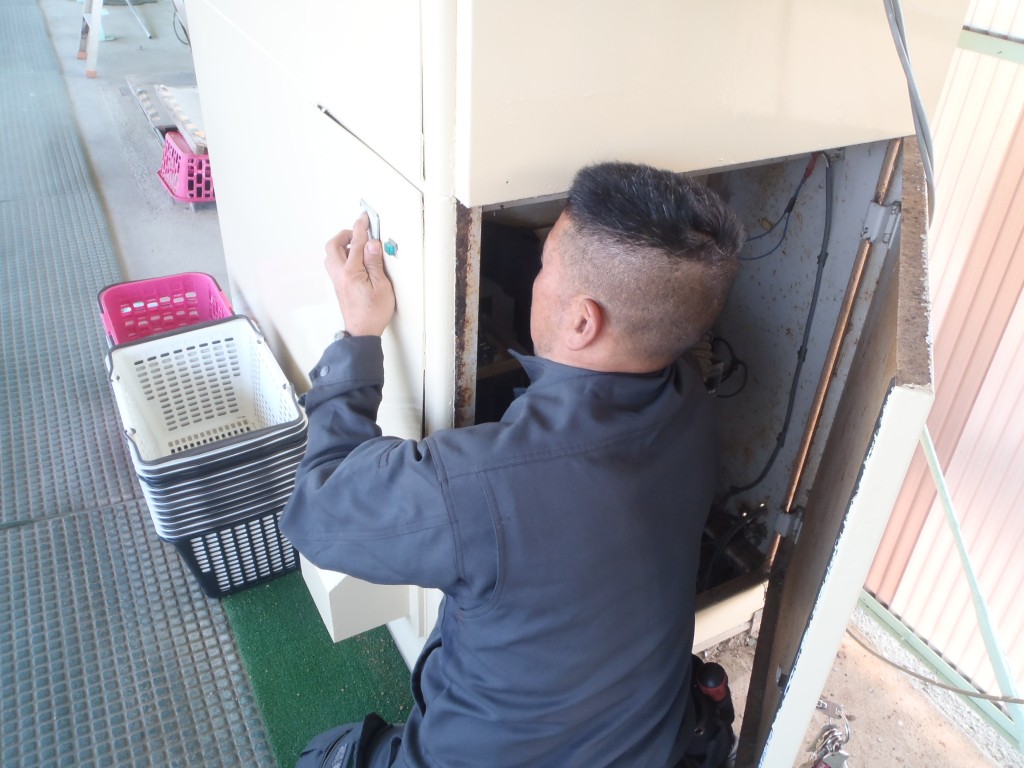 コインセレクター交換工事