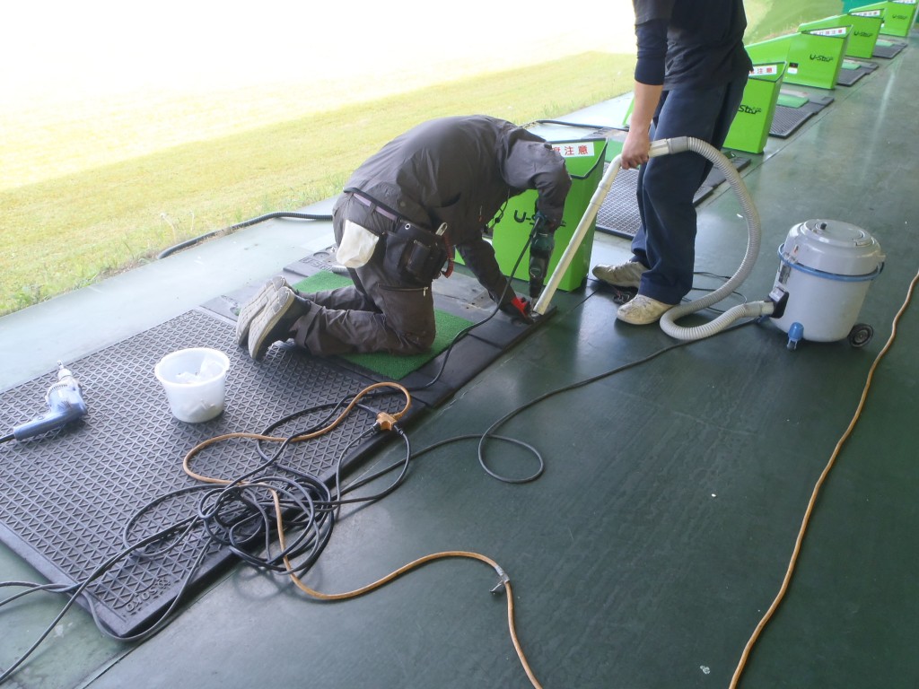 自動ティーUP機設置工事