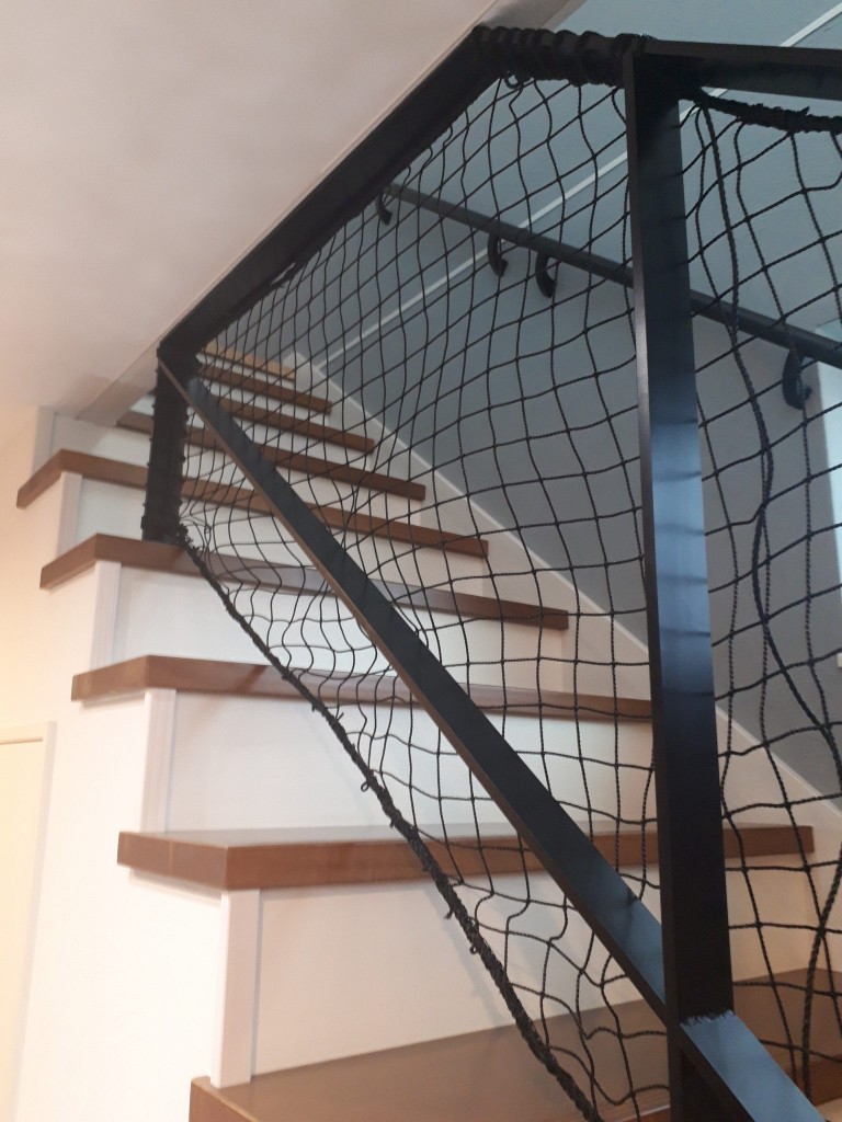 個人宅落下防止ネット設置工事