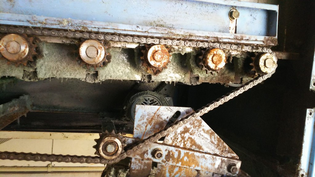 ボール洗浄機チェーン交換工事