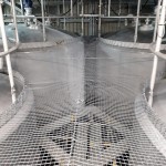 落下防止ネット設置工事