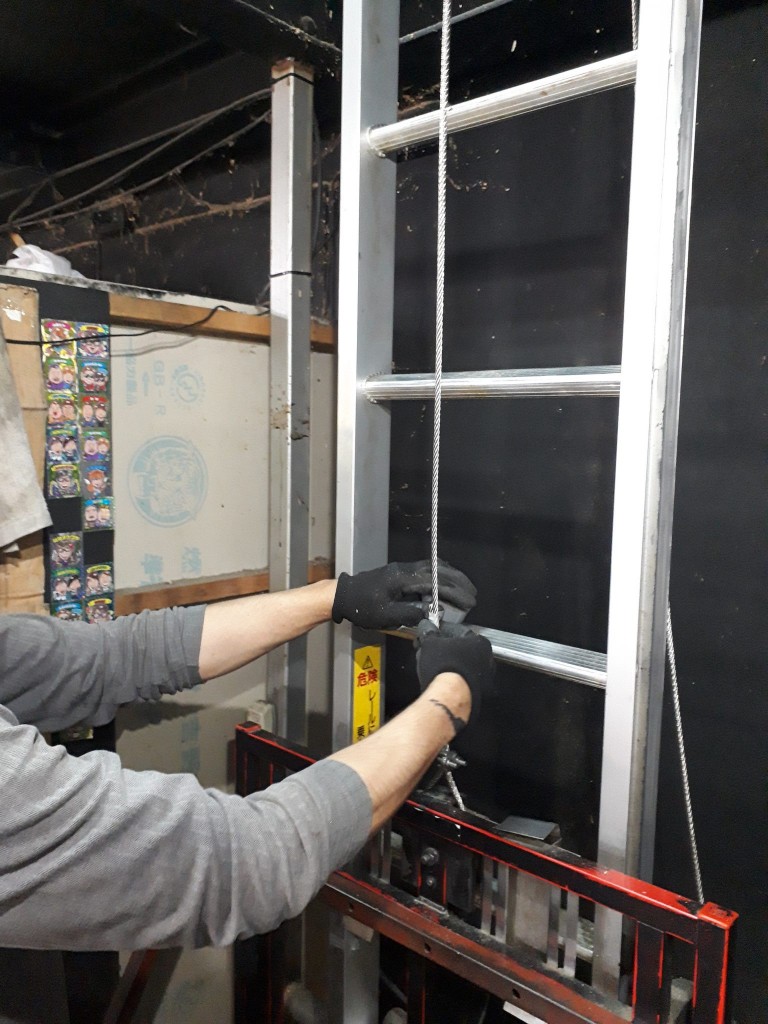 昇降ワイヤー交換工事