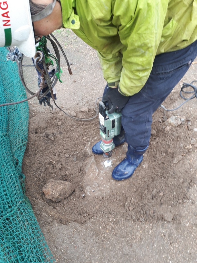 アンカー復旧工事