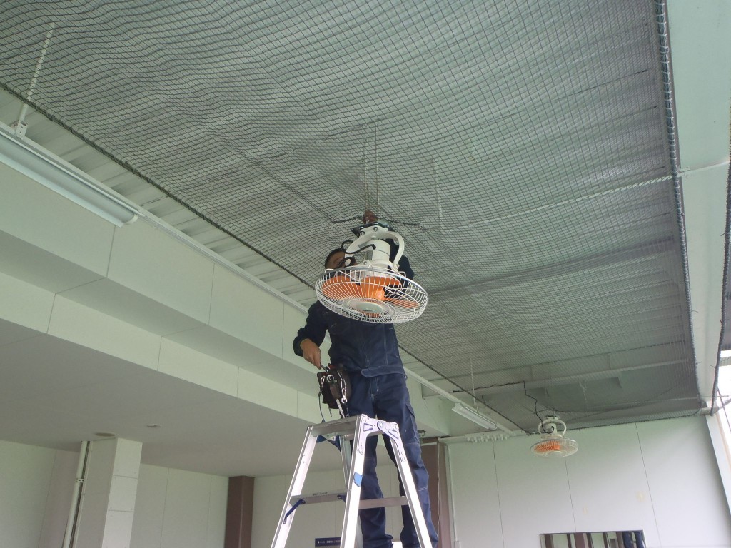 打席内扇風機交換工事