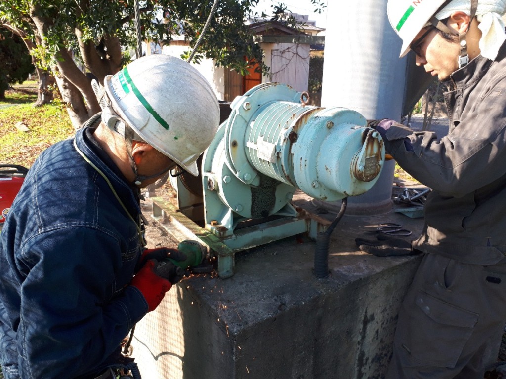 電動ウィンチ交換工事