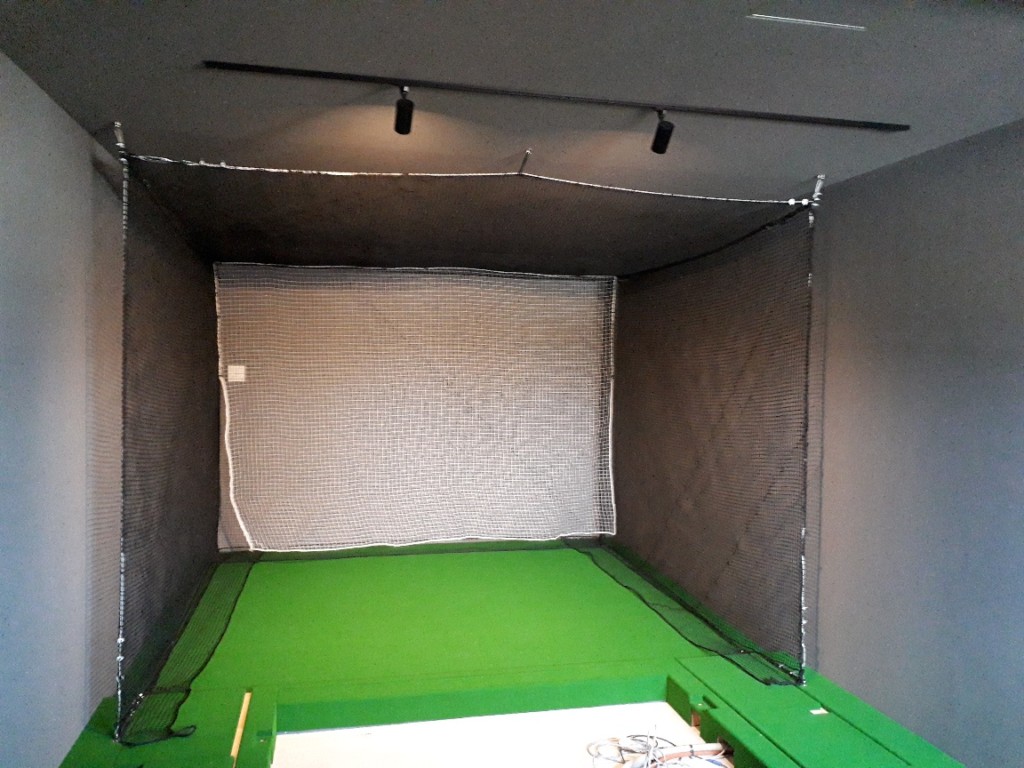 個人宅シュミレーションゴルフネット設置工事