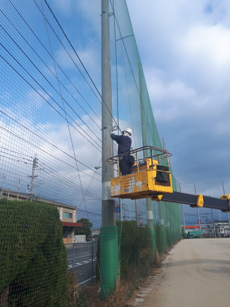 防球ネット補修工事