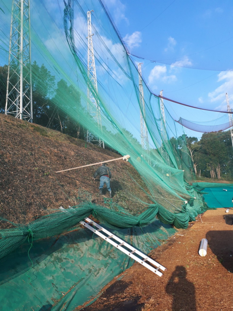 法面UVシート貼り工事