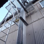 送球装置（縦コンベア）新設工事