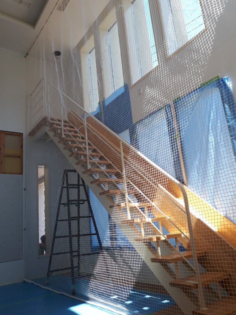 個人宅 仕切ネット設置工事