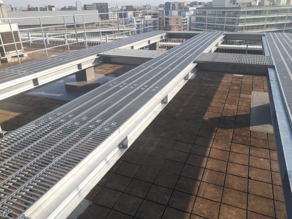 落下防止ネット設置工事