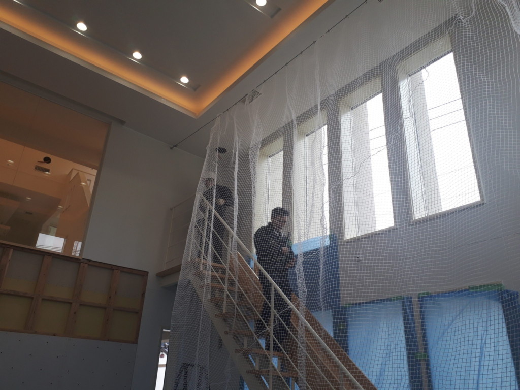 個人宅 仕切ネット設置工事