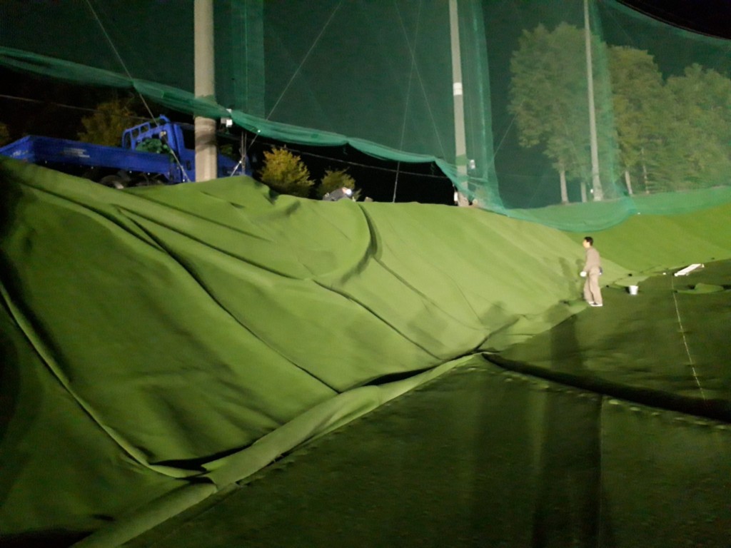 法面人工芝貼り工事