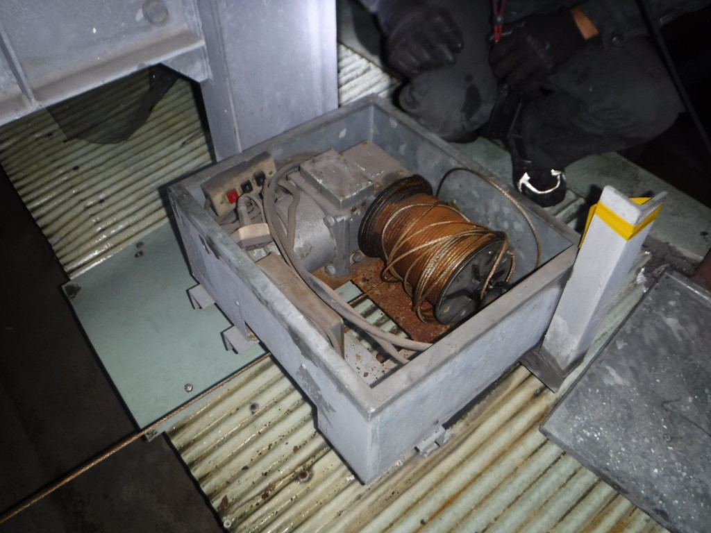 ワイヤー交換工事