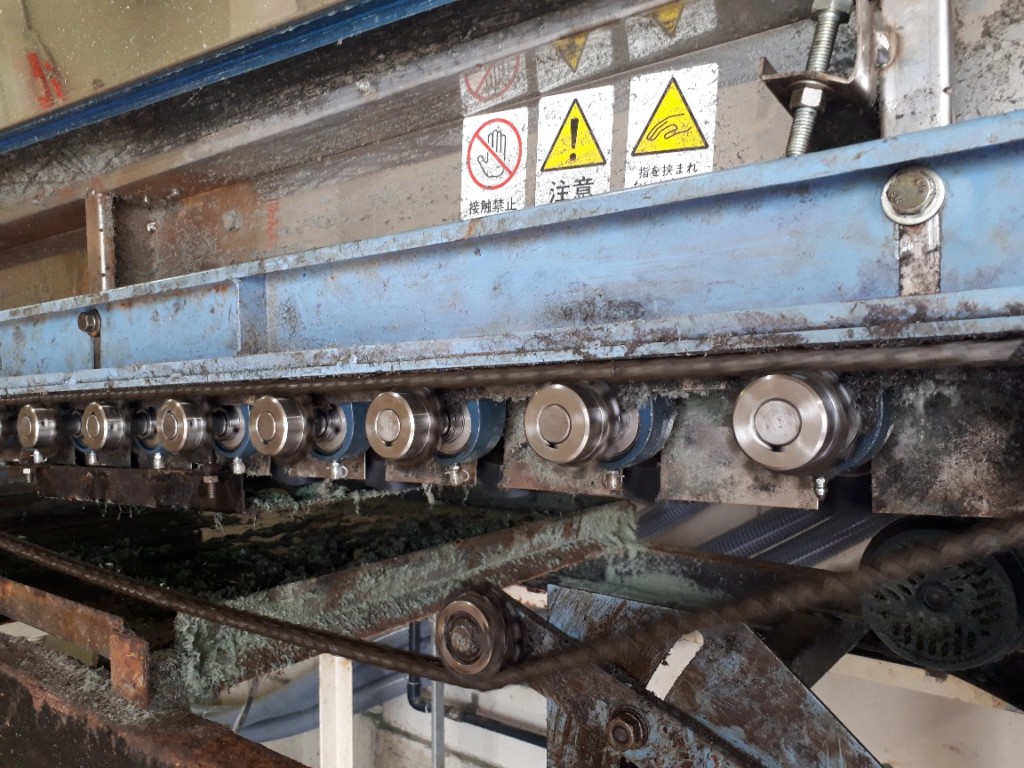 ボール洗浄機ブラシ交換工事