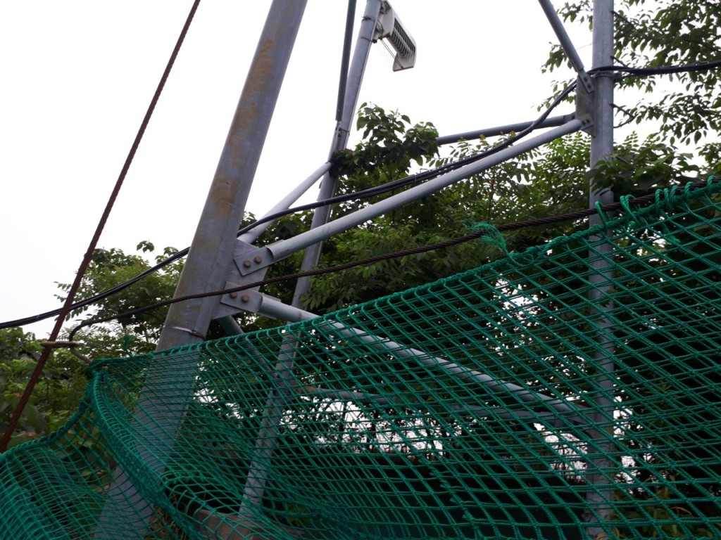 防球ネット補修工事