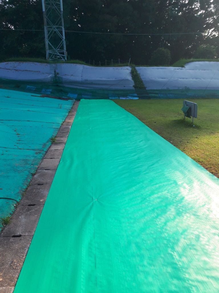 人工芝貼り工事