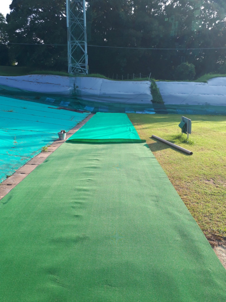 人工芝貼り工事