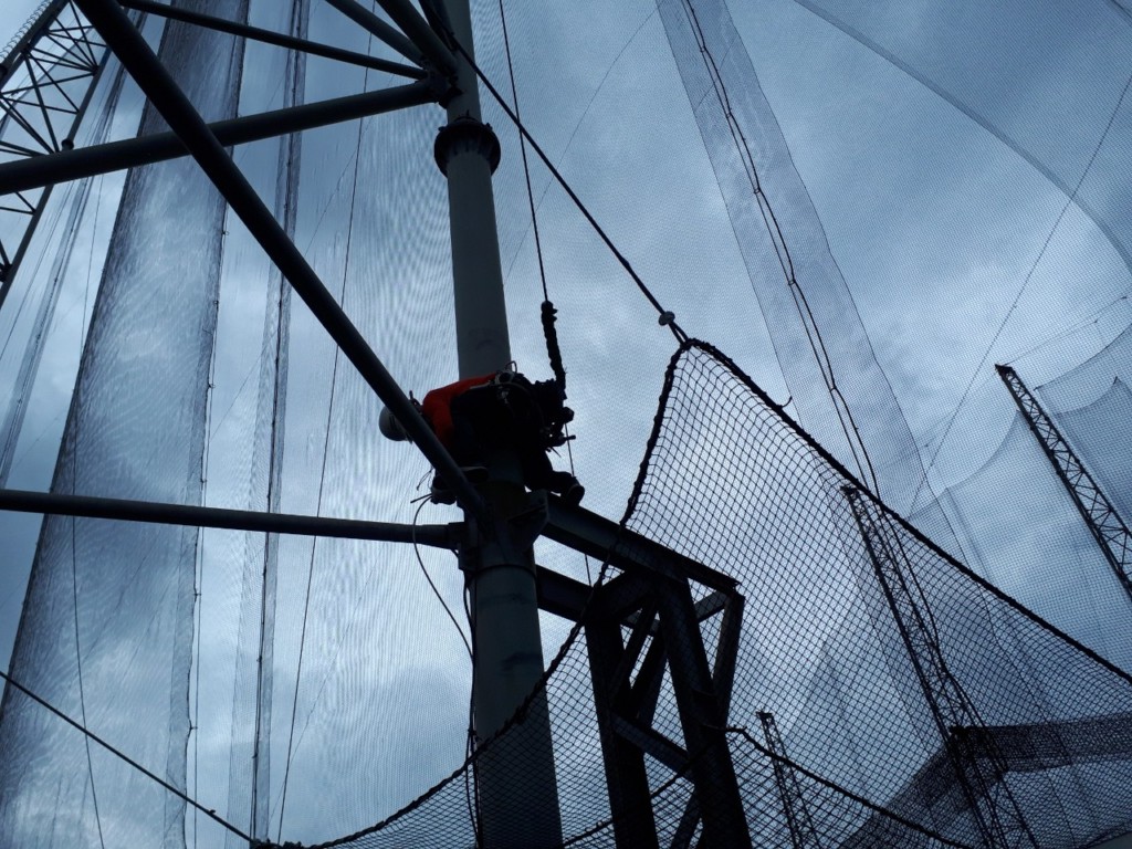 落下防止ネット設置工事