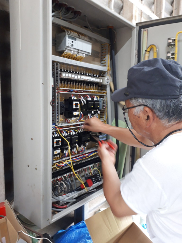 送球制御盤電子部品交換