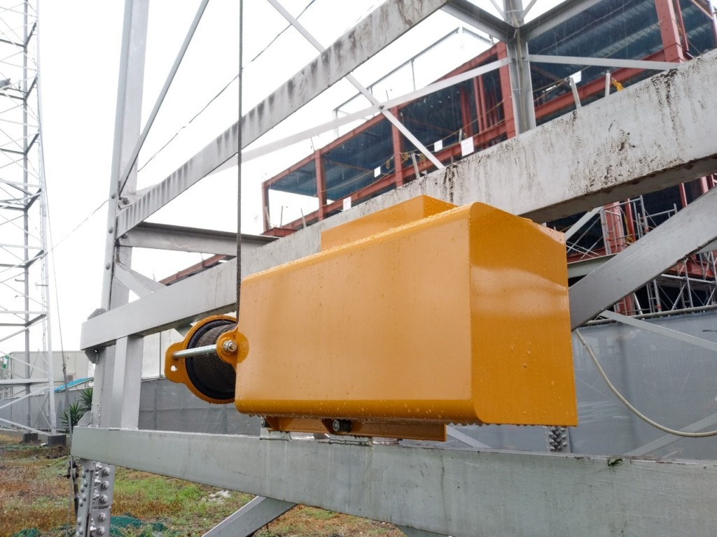 電動ウインチ交換工事