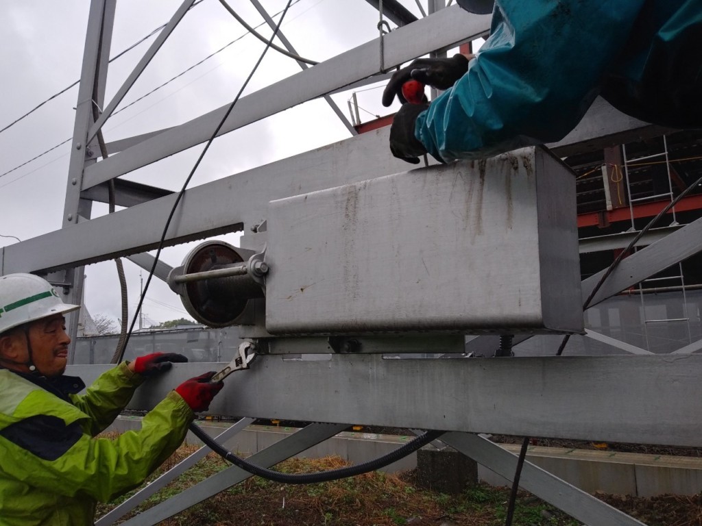 電動ウインチ交換工事