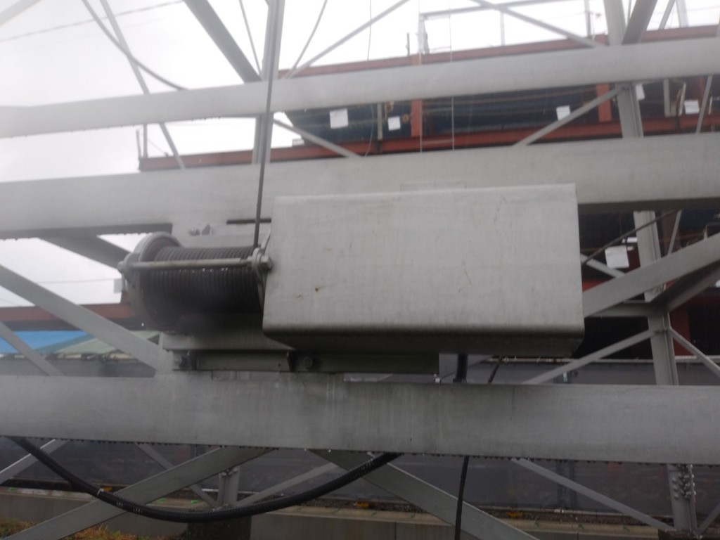 電動ウインチ交換工事