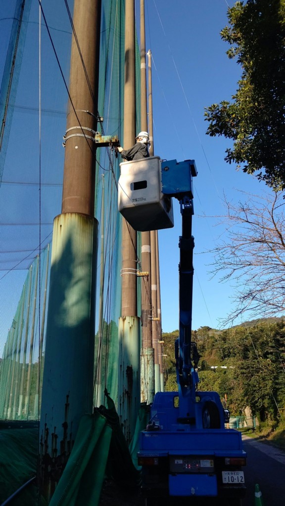 遮光ネット滑車交換