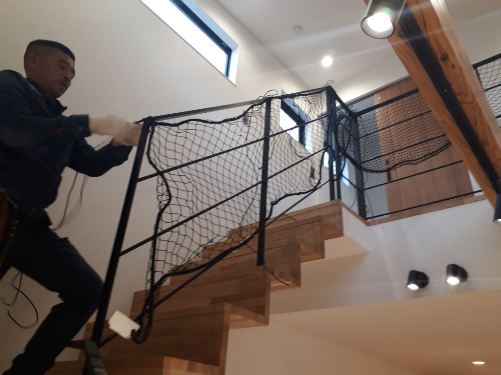落下防止ネット設置工事