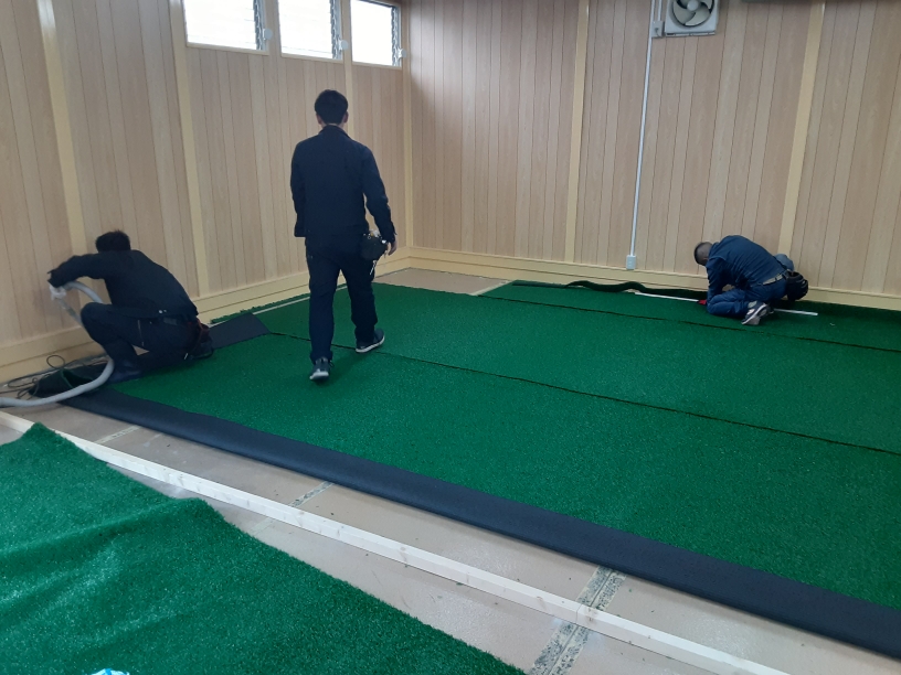 パター用人工芝貼り工事