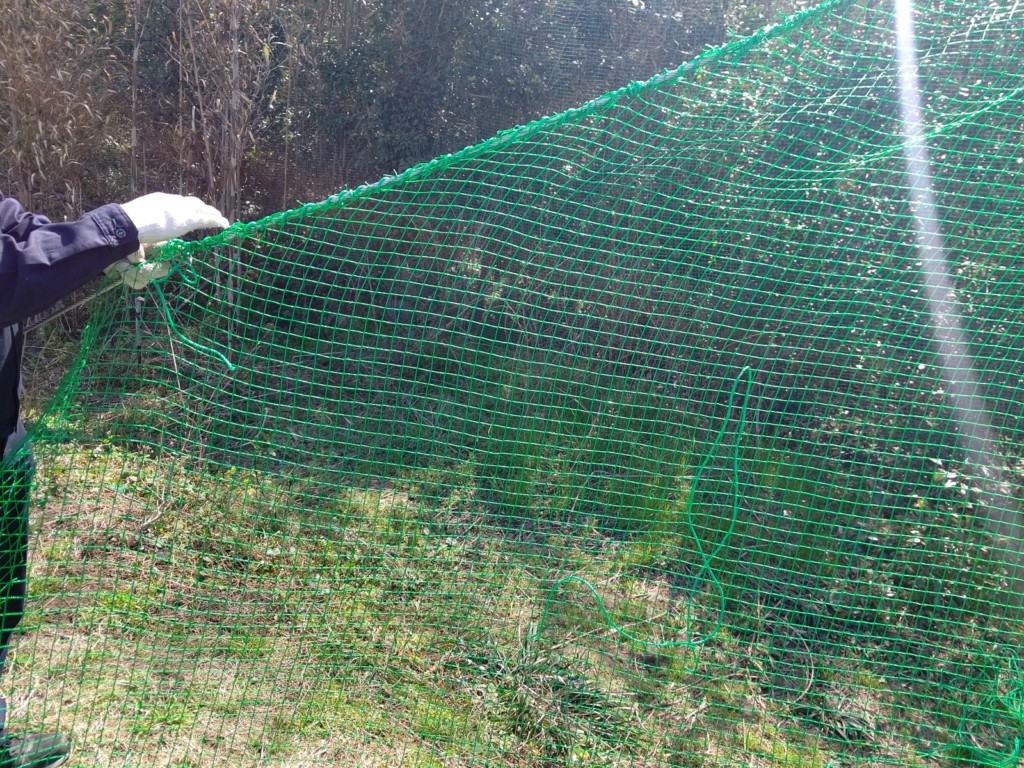 ゴルフ練習場防球ネット補修工事