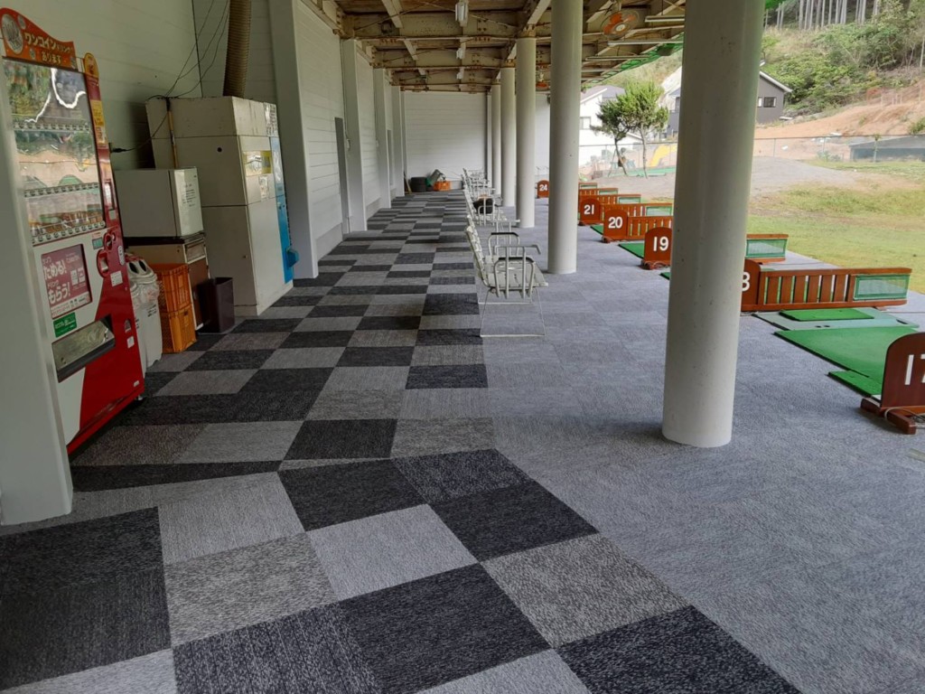打席タイルカーペット貼替工事