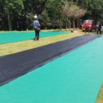 コース内法面UVシート貼り工事