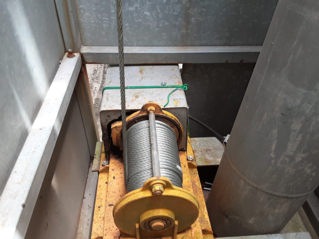 ワイヤー交換工事