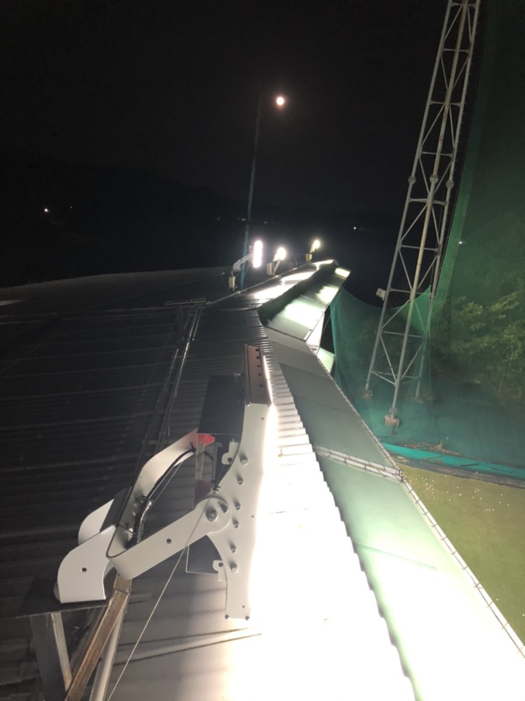 ＬＥＤ投光器交換工事