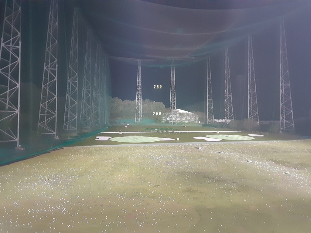 ＬＥＤ投光器交換工事