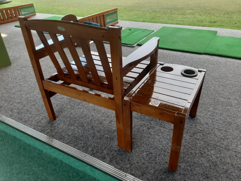 打席イス・テーブル塗装工事