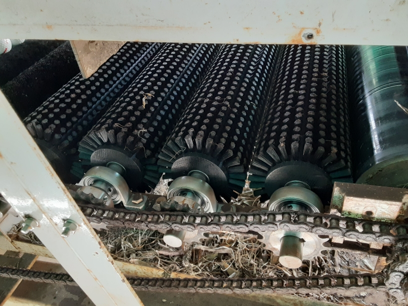 ボール洗浄機ブラシ交換工事