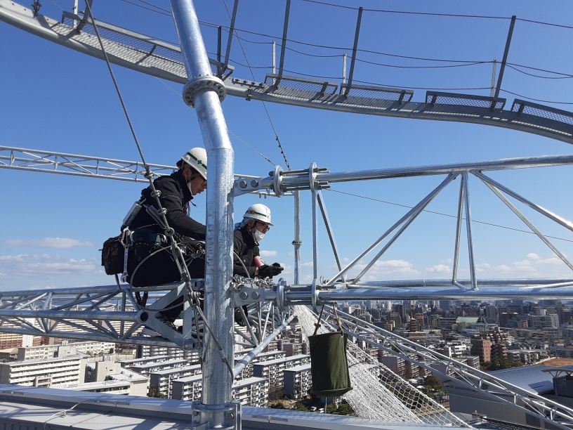落下防止ネット設置工事