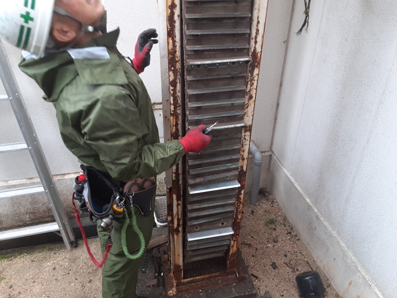 縦コンベアベルト交換工事