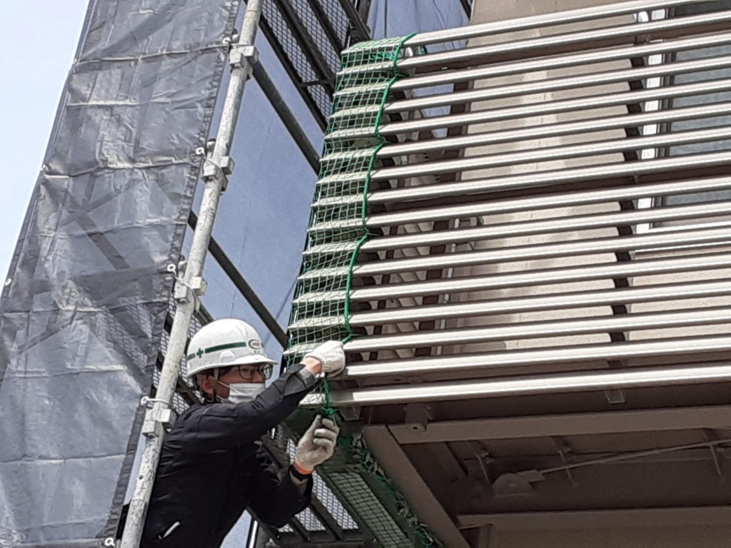 剥落防止ネット設置工事